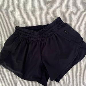 Lululemon tracker shorts 8 navy 4" inseam
